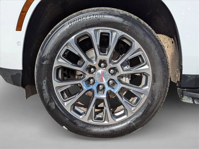 Used 2025 GMC Yukon Denali image 24