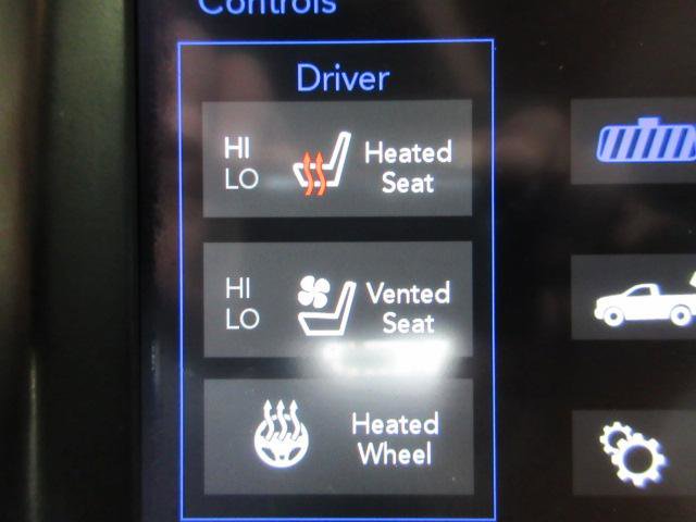 Used 2018 RAM 1500 Laramie image 40