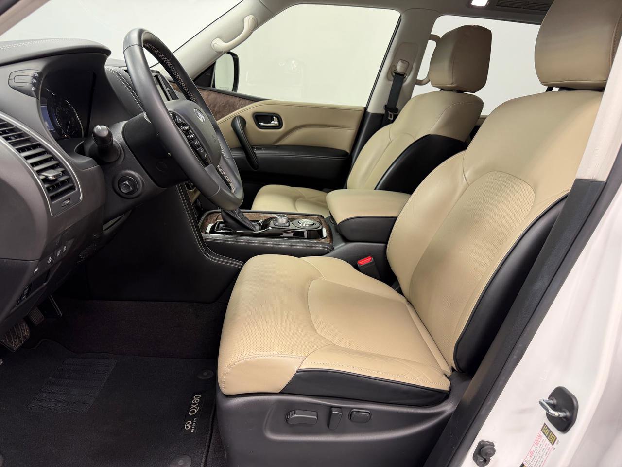 Used 2021 INFINITI QX80 Premium Select w/ Cargo Package RWD image 4