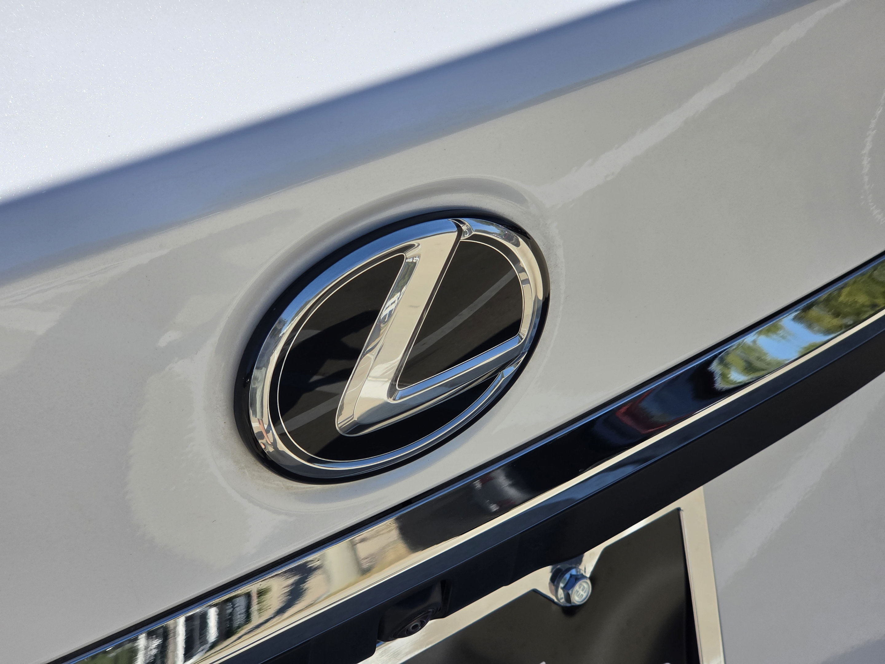 Certified 2024 Lexus ES 350 w/ Premium Package FWD image 38