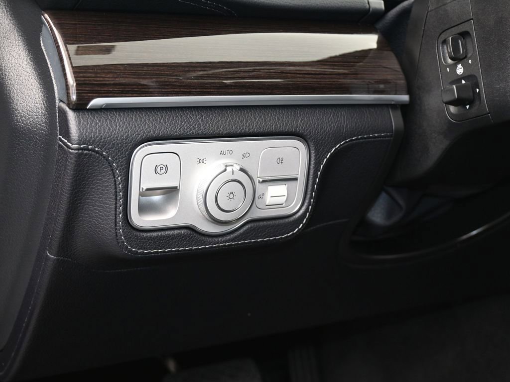 Used 2024 Mercedes-Benz GLE 450 4MATIC image 16