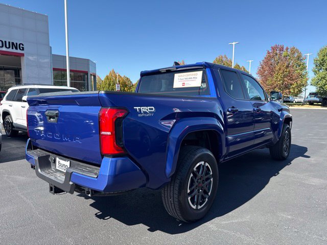 Used 2025 Toyota Tacoma TRD Sport AWD/4WD image 4