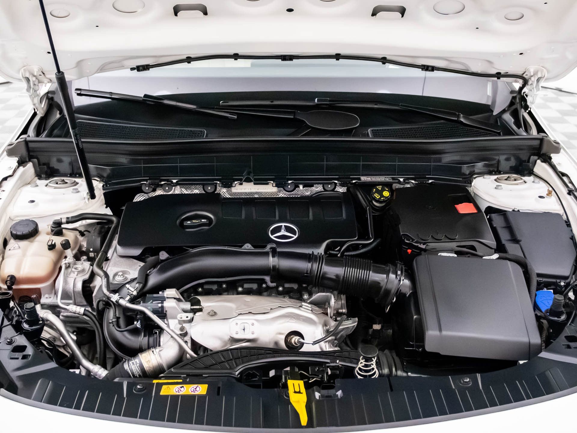 Used 2020 Mercedes-Benz GLB 250 4MATIC image 33