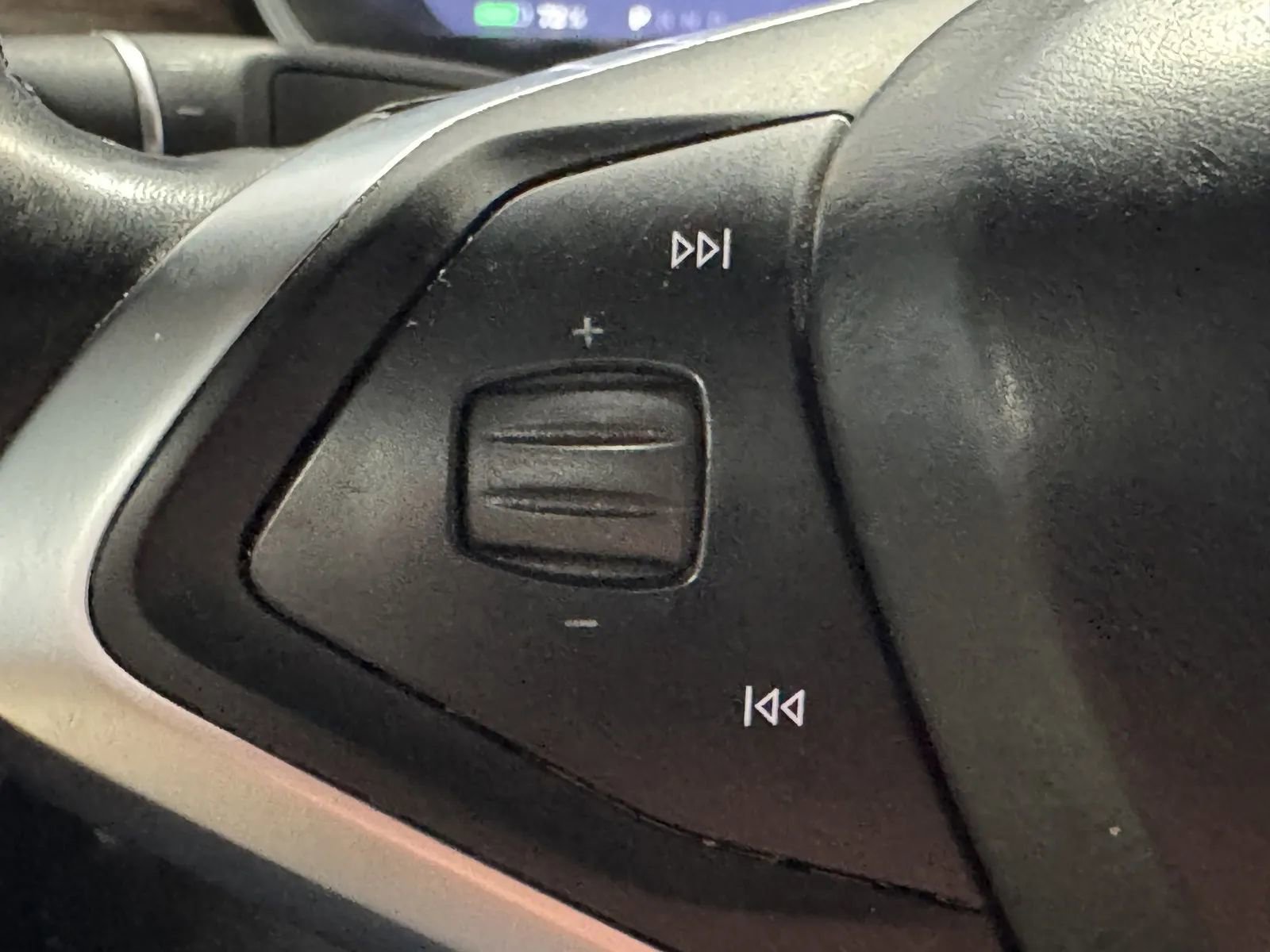 Used 2017 Tesla Model X 100D image 22