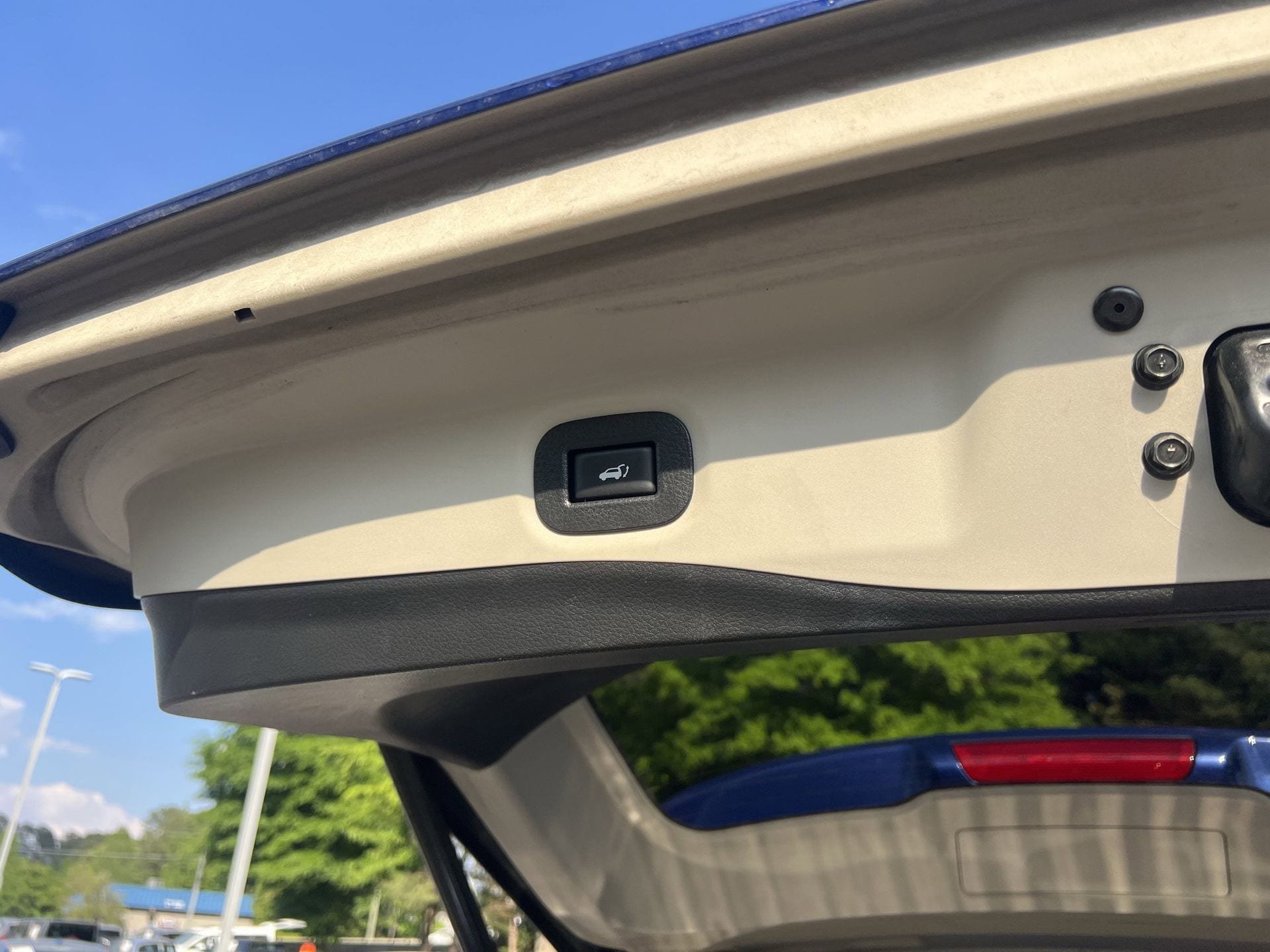 Used 2019 Nissan Rogue SV FWD image 20
