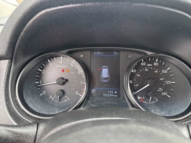 Used 2020 Nissan Rogue SV FWD image 15