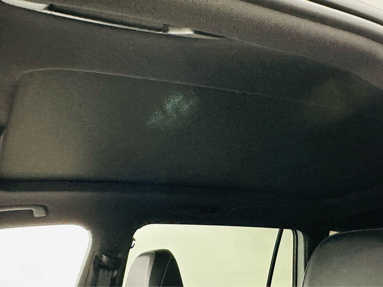 Certified 2024 Volkswagen Tiguan SE R-Line image 21