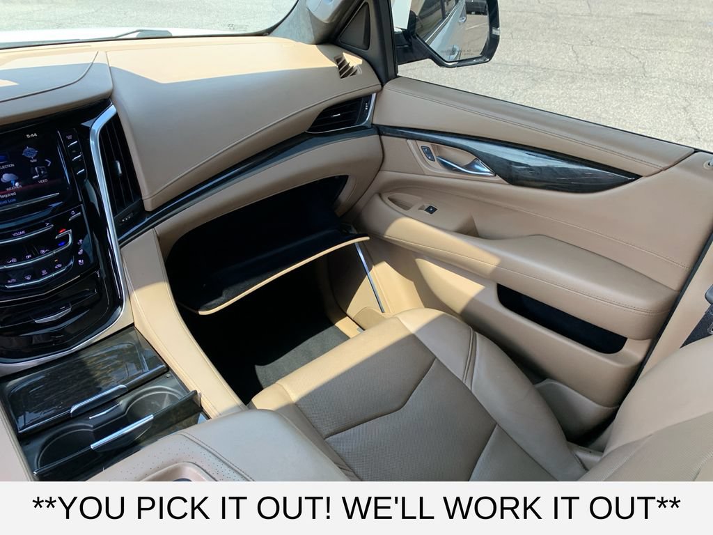 Used 2019 Cadillac Escalade ESV Platinum AWD/4WD image 28