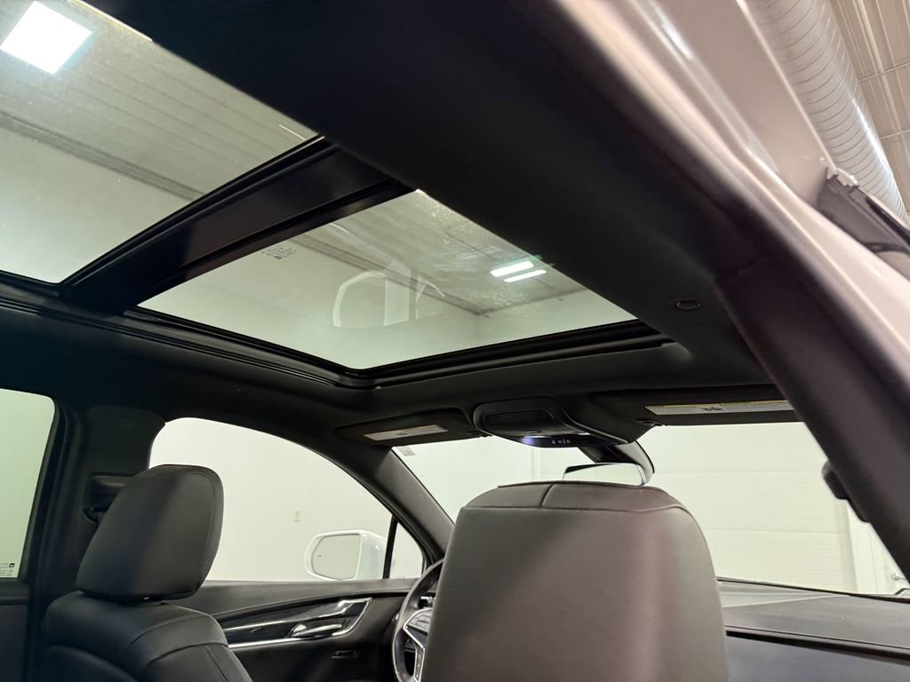 Used 2020 Cadillac XT5 Premium Luxury image 17