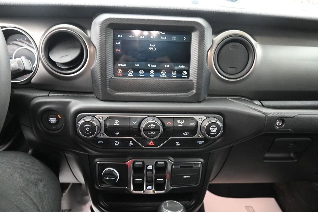 Used 2023 Jeep Gladiator Sport AWD/4WD image 19