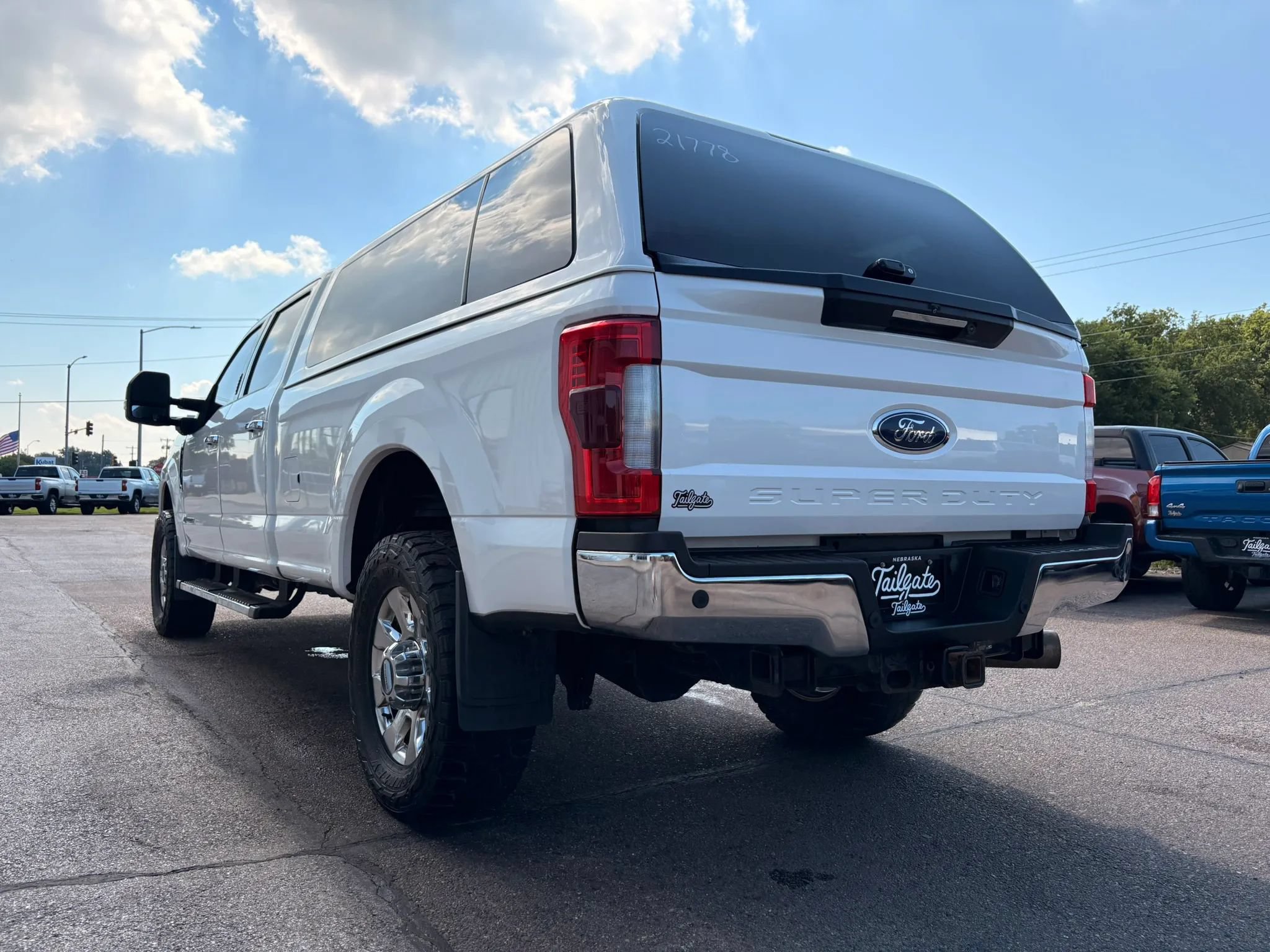 Used 2018 Ford F250 Lariat w/ Lariat Ultimate Package AWD/4WD image 5