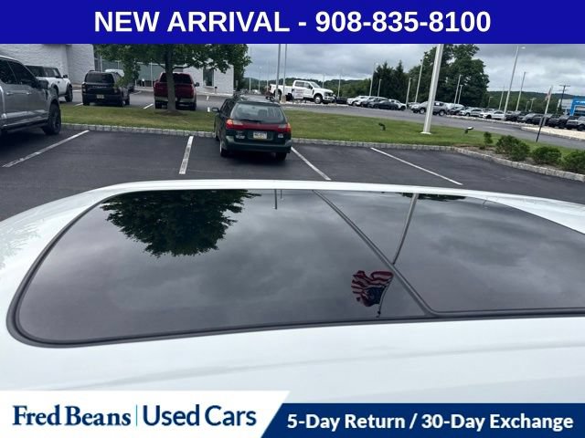 Used 2016 MINI Cooper Clubman FWD image 11