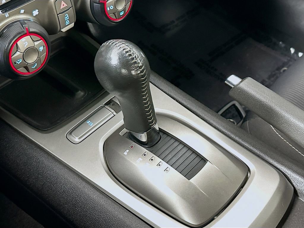 Used 2011 Chevrolet Camaro SS RWD image 18