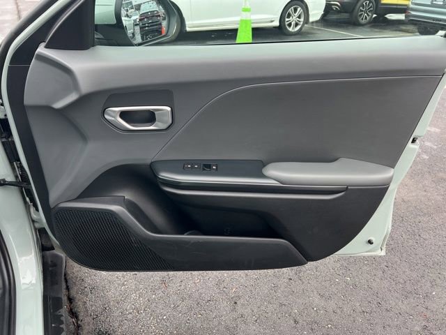 Certified 2025 Kia K4 LXS image 33