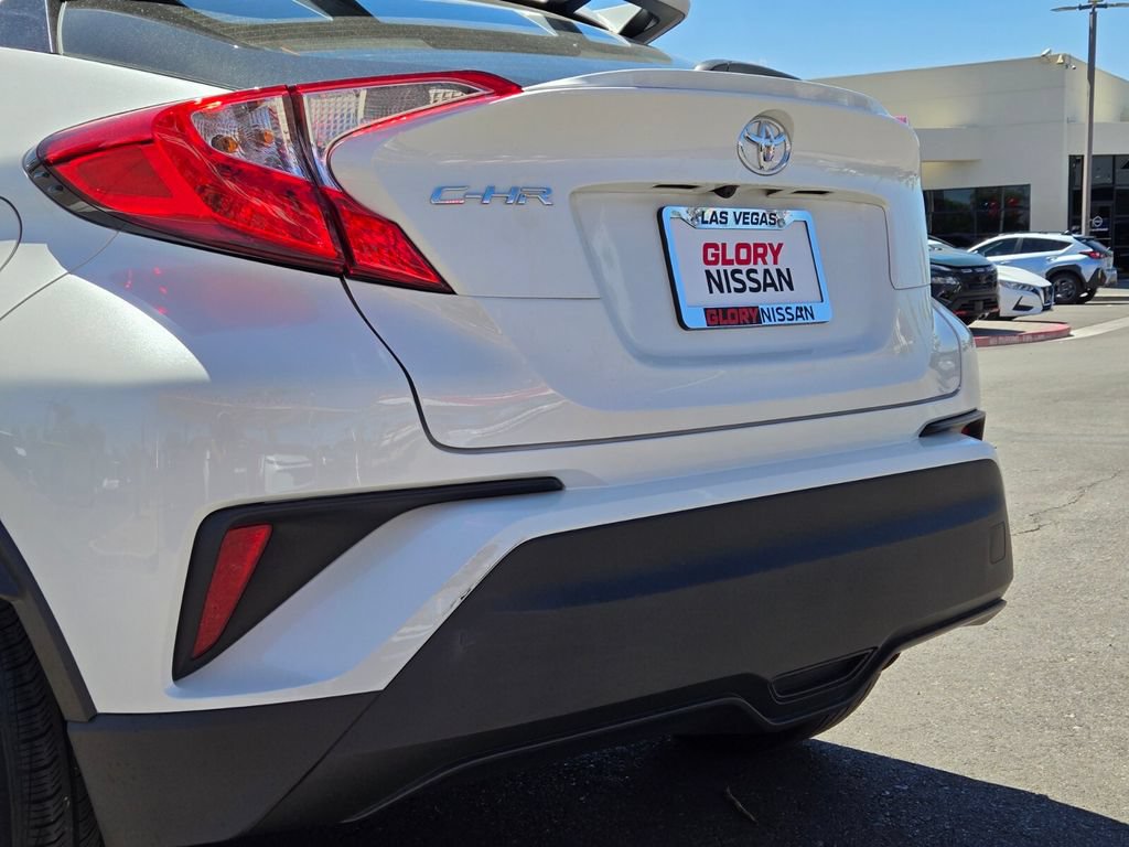 Used 2021 Toyota C-HR LE FWD image 6