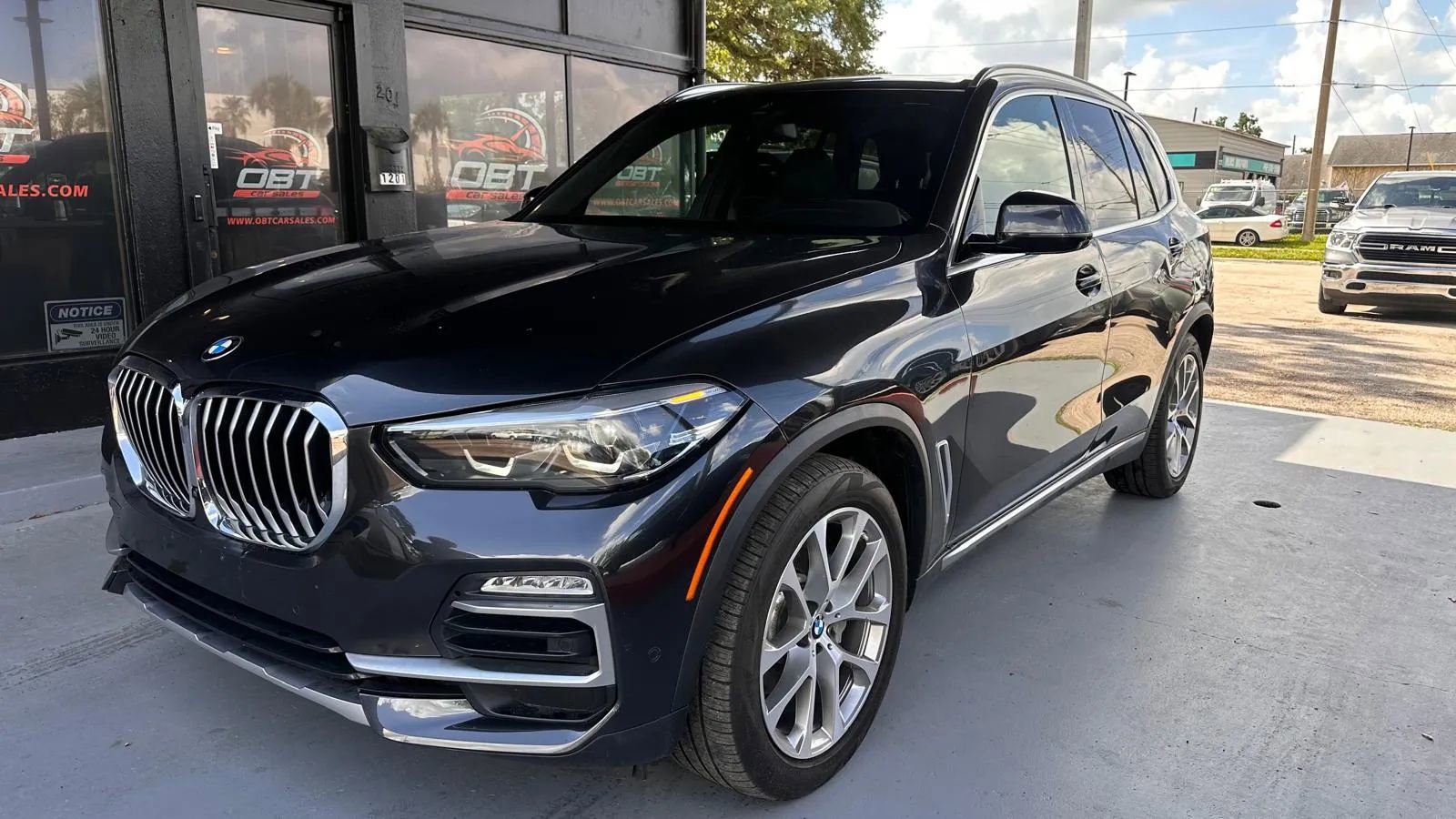 Used 2020 BMW X5 xDrive40i w/ Convenience Package image 1