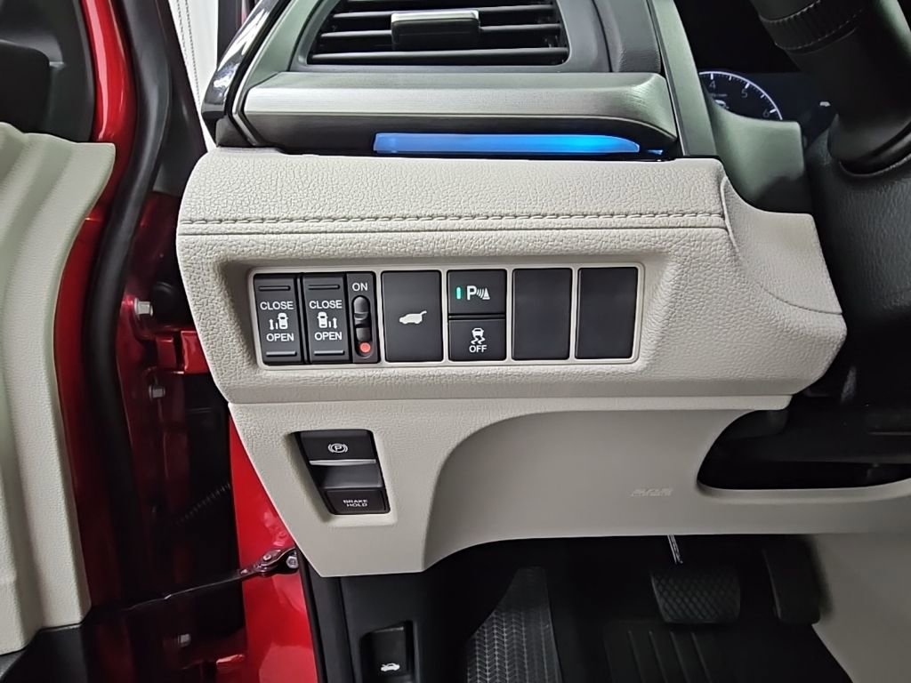 New 2026 Honda Odyssey Touring image 28