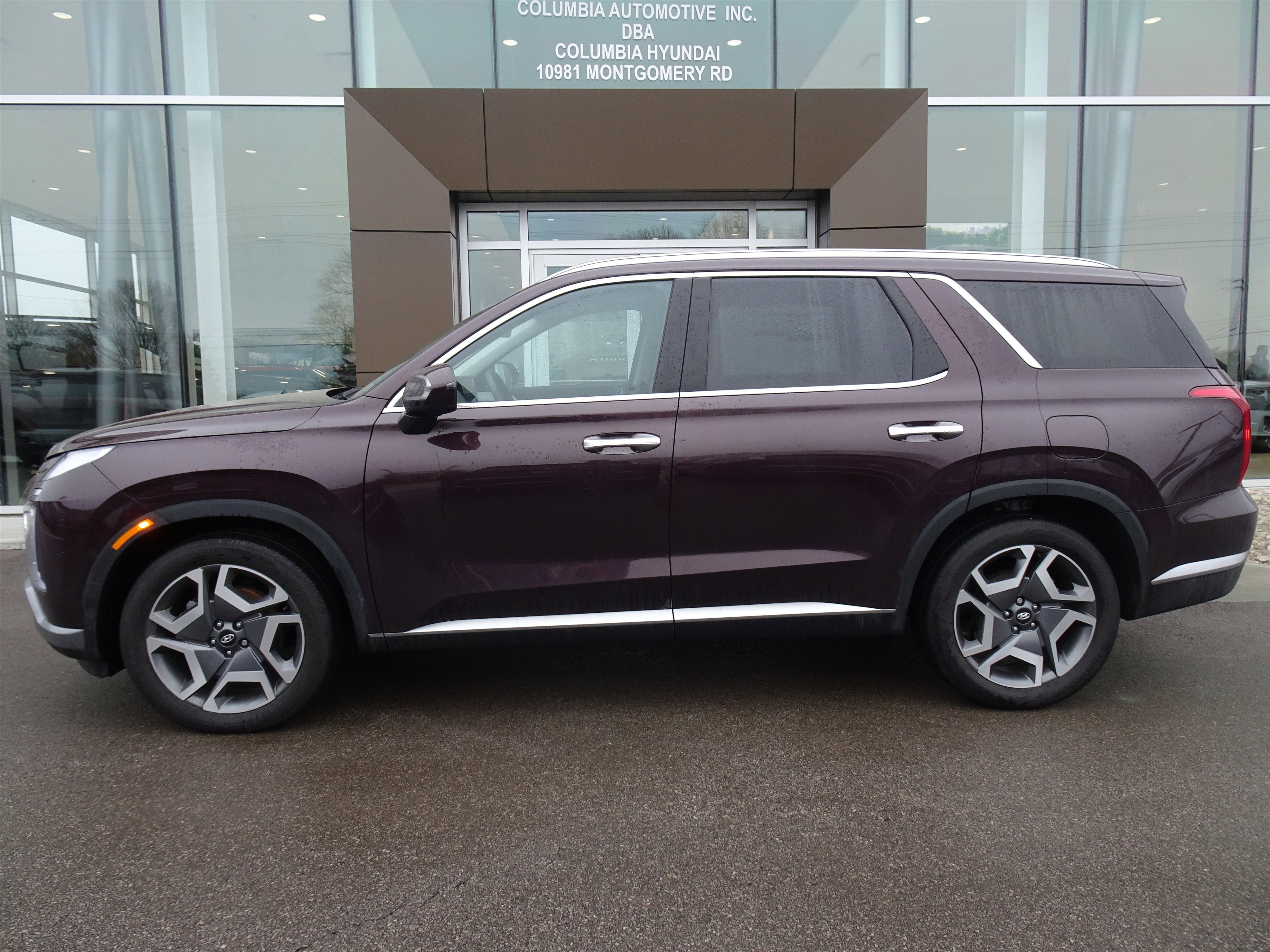 Used 2024 Hyundai Palisade SEL image 2