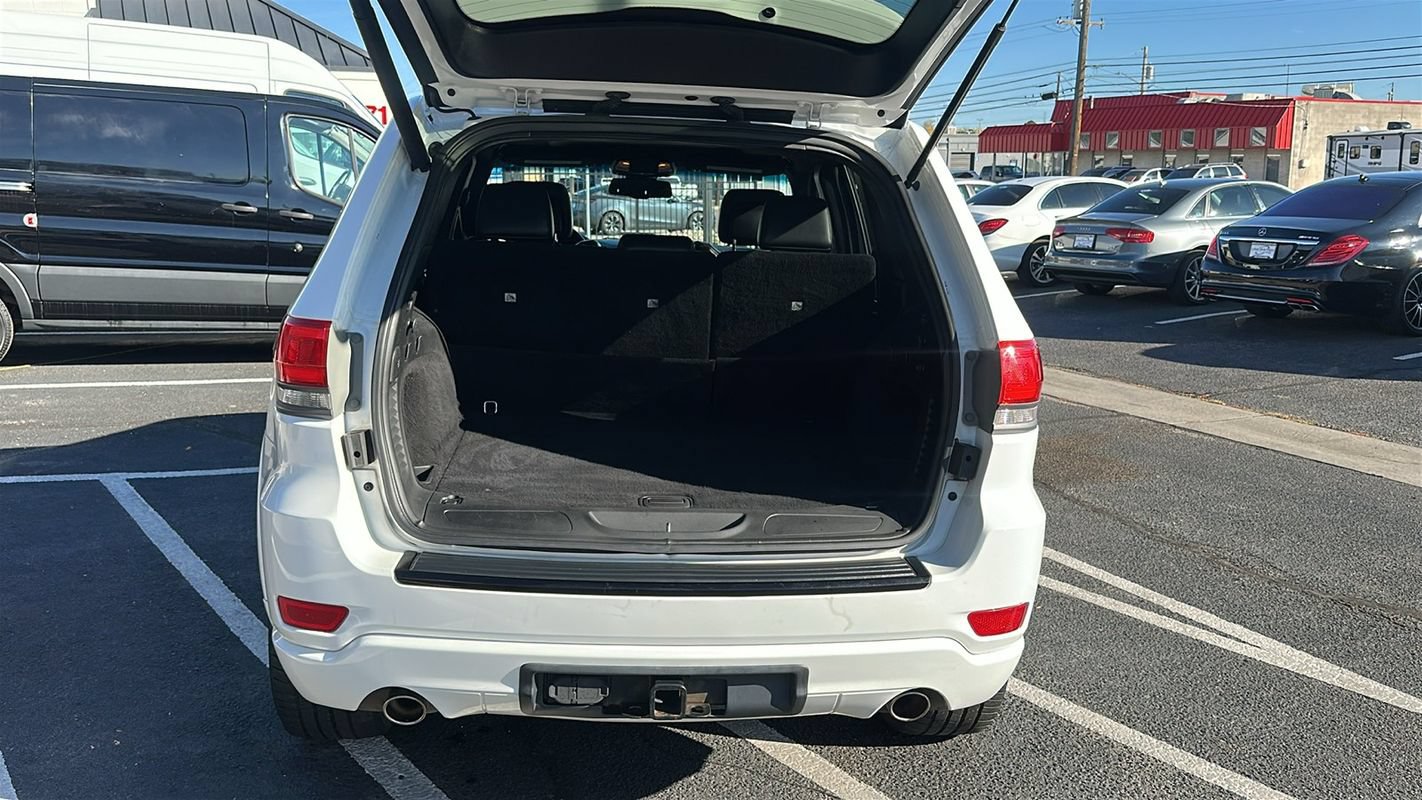 Used 2014 Jeep Grand Cherokee Altitude AWD/4WD image 6