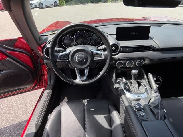 Used 2025 MAZDA MX-5 Miata RF Grand Touring RWD image 13