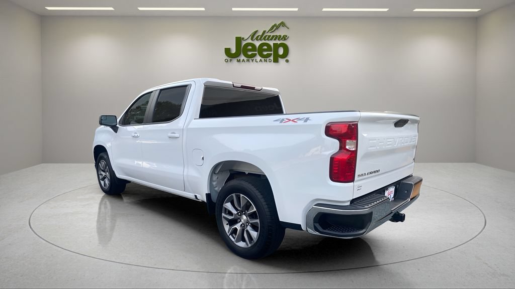 Used 2022 Chevrolet Silverado 1500 LT AWD/4WD image 5
