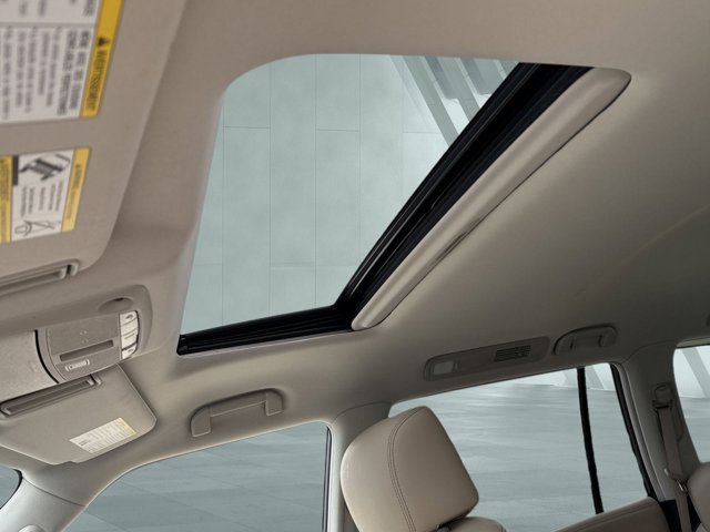 Used 2023 Nissan Armada Platinum w/ Captain's Chairs Package image 20