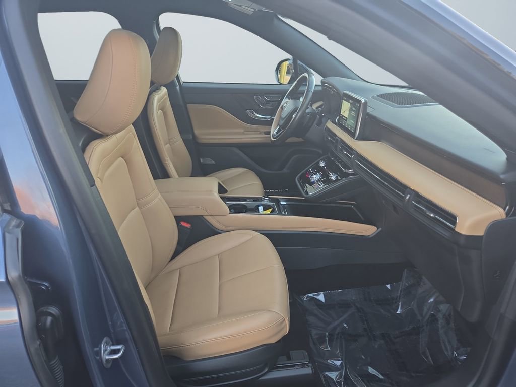 Used 2022 Lincoln Corsair Reserve w/ Sport Package image 15