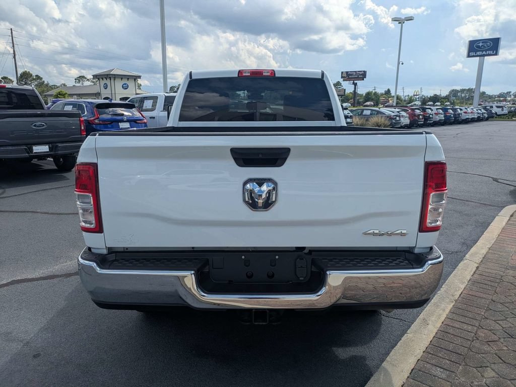 Used 2023 RAM 3500 Tradesman w/ Chrome Appearance Group AWD/4WD image 6