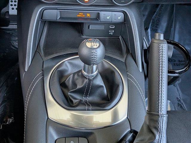 New 2026 MAZDA MX-5 Miata Club w/ Interior Package RWD image 14