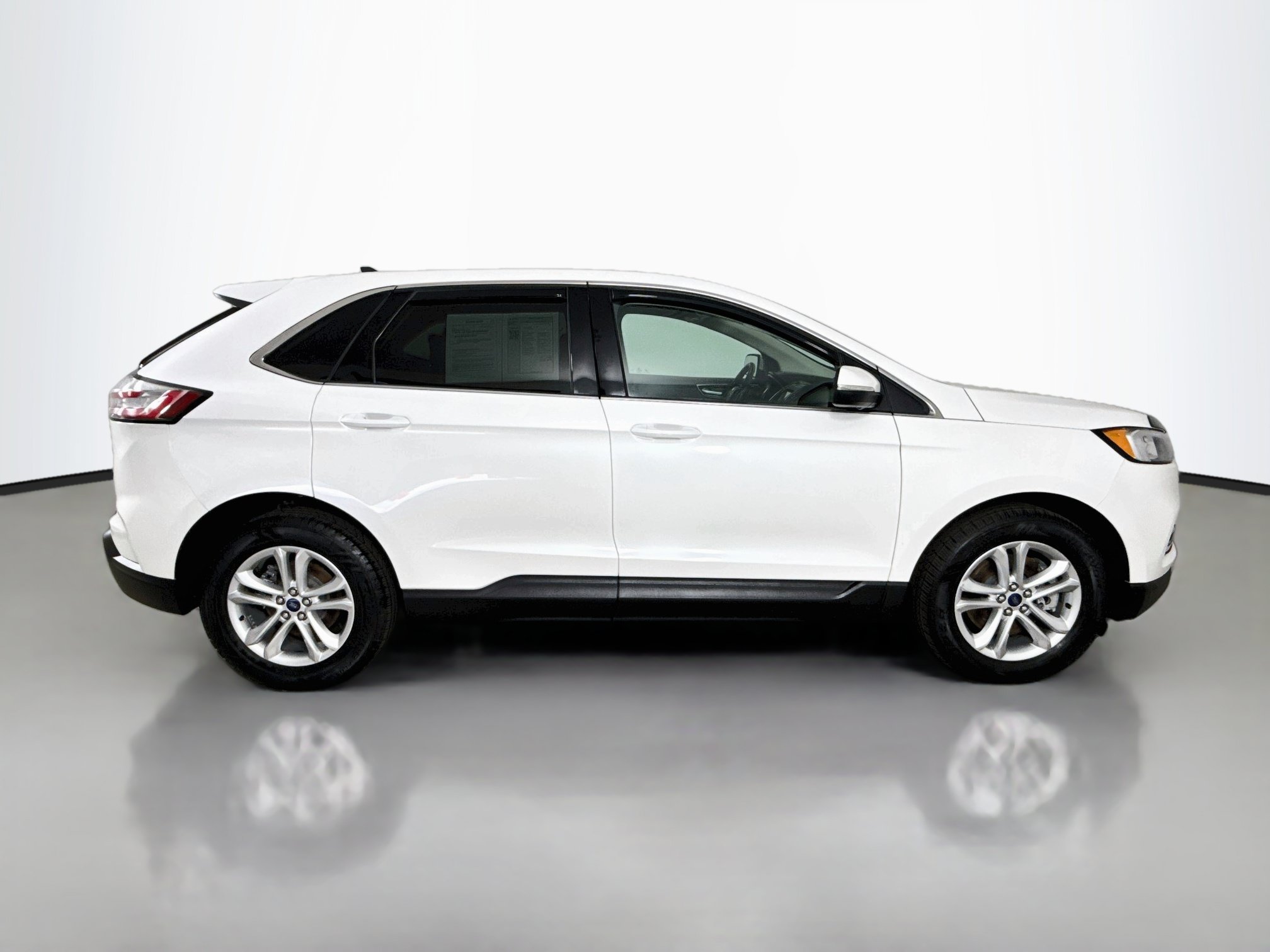 Used 2020 Ford Edge SEL w/ Convenience Package AWD/4WD image 9