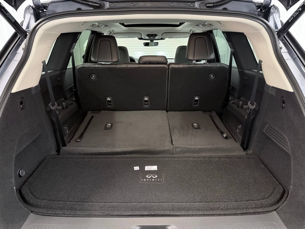 Certified 2026 INFINITI QX60 Luxe w/ Cargo Package FWD image 35