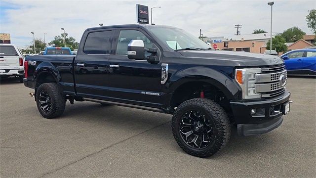 Used 2017 Ford F250 Platinum w/ Platinum Ultimate Package image 2