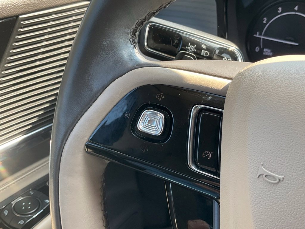 Used 2020 Lincoln Corsair AWD w/ Equipment Group 101A image 4