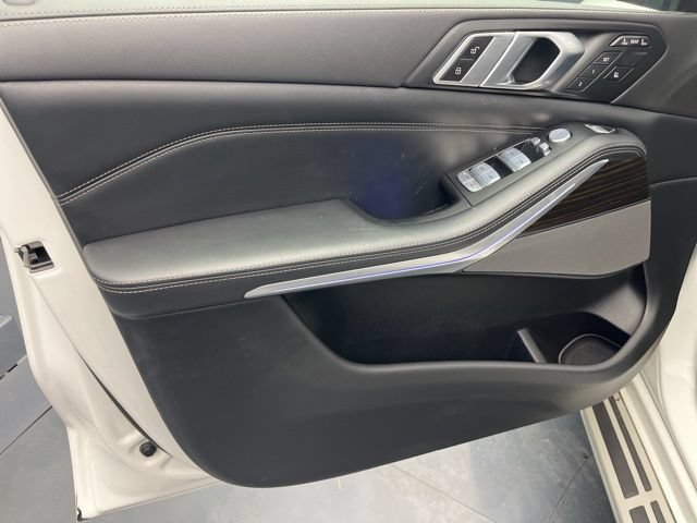 Used 2023 BMW X7 xDrive40i AWD/4WD image 14
