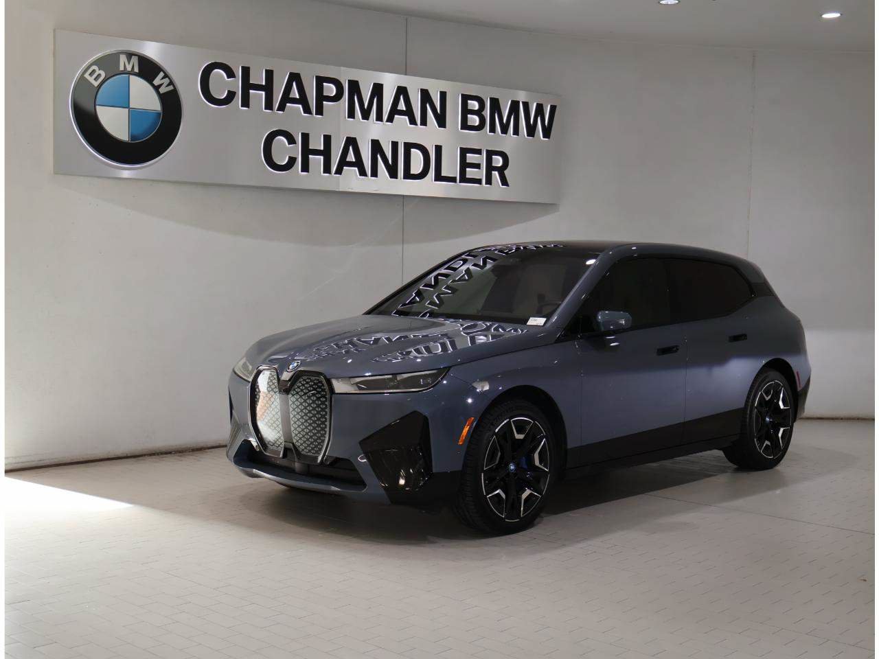 Certified 2024 BMW iX xDrive50 w/ Premium Package AWD/4WD image 1