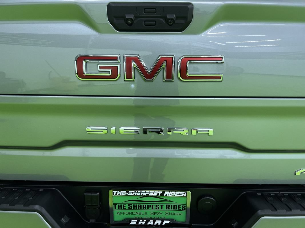 Used 2025 GMC Sierra 1500 AT4 w/ AT4 Premium Package AWD/4WD image 12