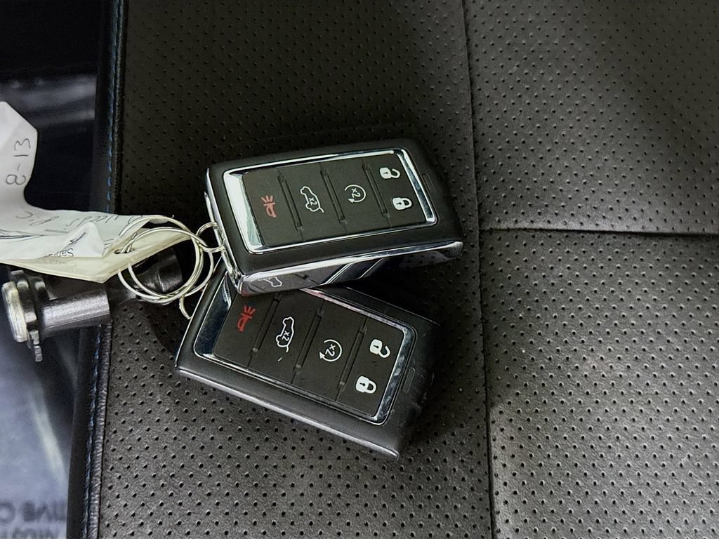 Used 2024 Jeep Grand Cherokee Trailhawk w/ Luxury Tech Group III AWD/4WD image 35