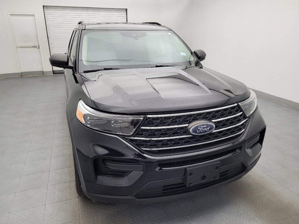 Used 2023 Ford Explorer XLT image 14