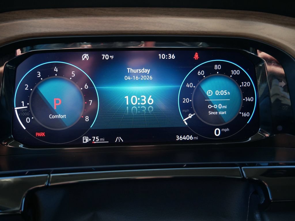 Used 2025 Volkswagen Atlas SE AWD/4WD image 36