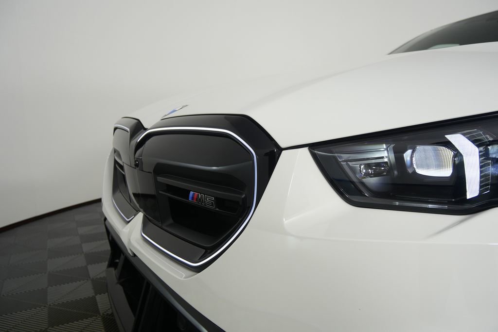 New 2026 BMW M5 w/ Carbon Package image 11