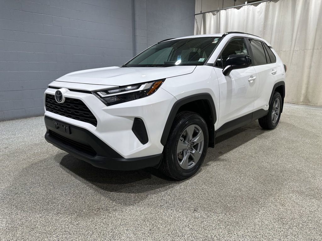 Certified 2025 Toyota RAV4 LE image 4