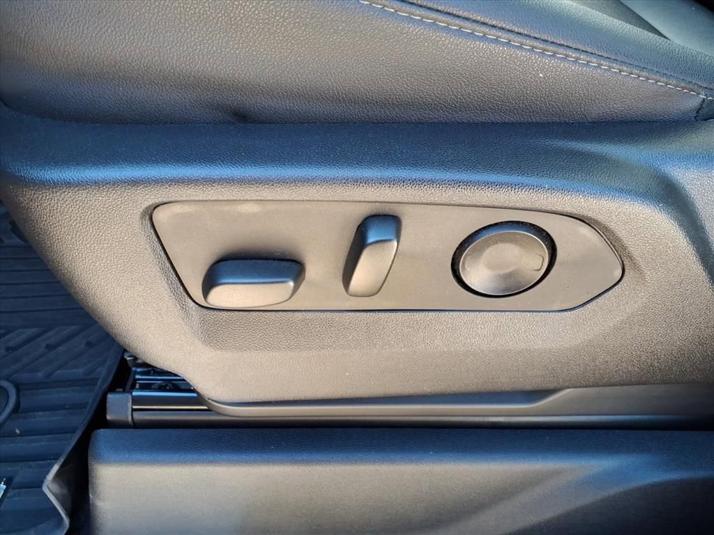 Used 2023 Chevrolet Silverado 1500 LT Trail Boss w/ Convenience Package II image 13