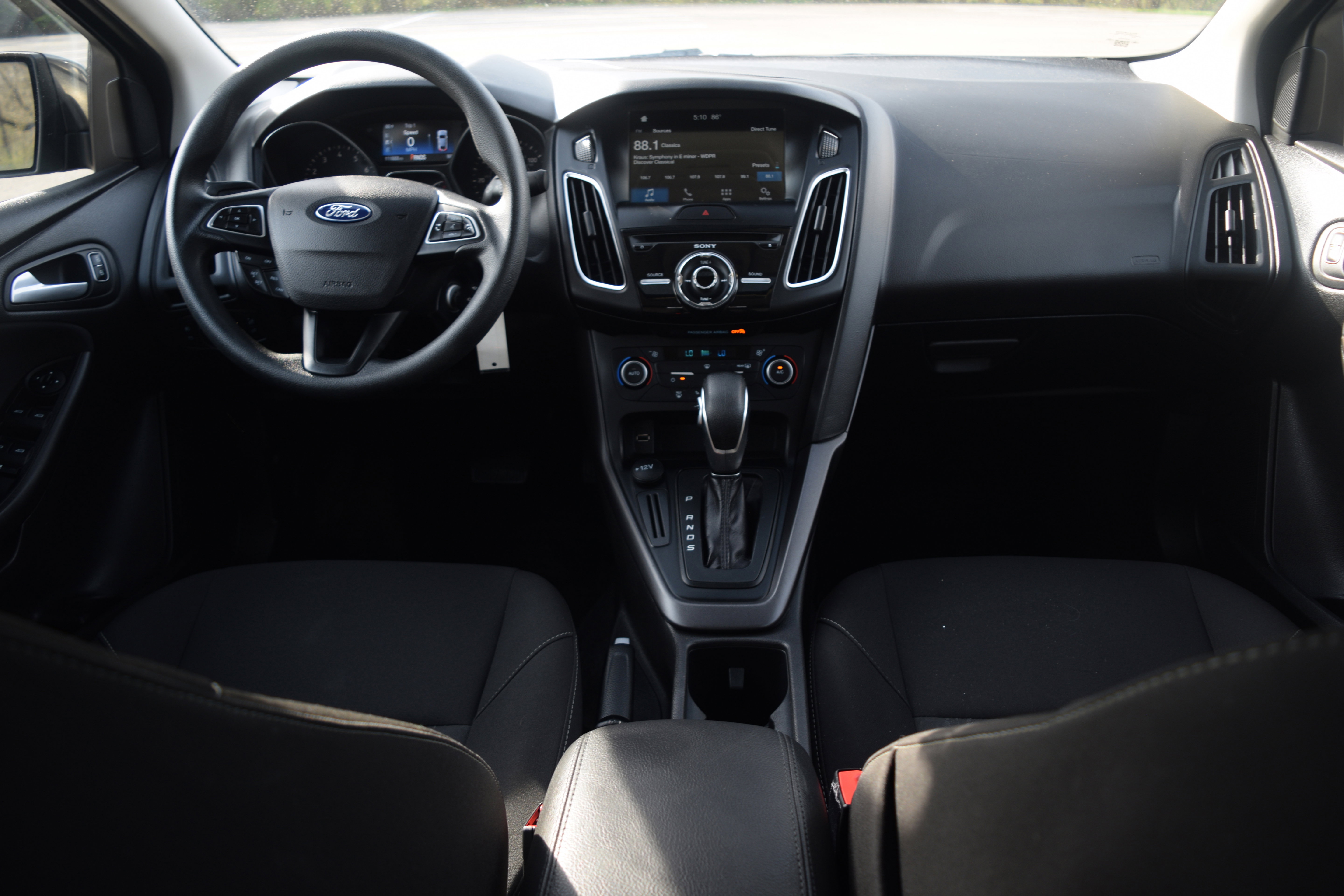 Used 2018 Ford Focus SEL FWD image 8