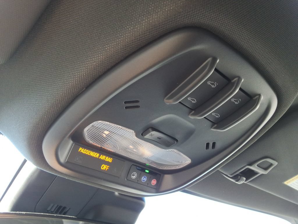 New 2026 Chevrolet Trax RS w/ Sunroof Package FWD image 34