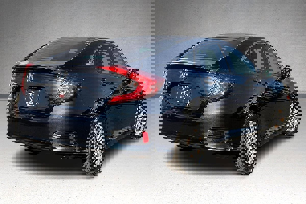 Used 2018 Honda Civic LX image 2