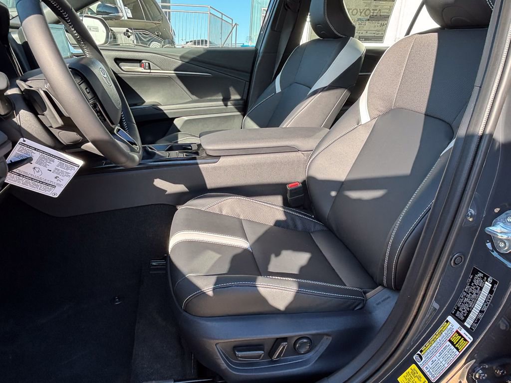 New 2026 Toyota Camry SE FWD image 11