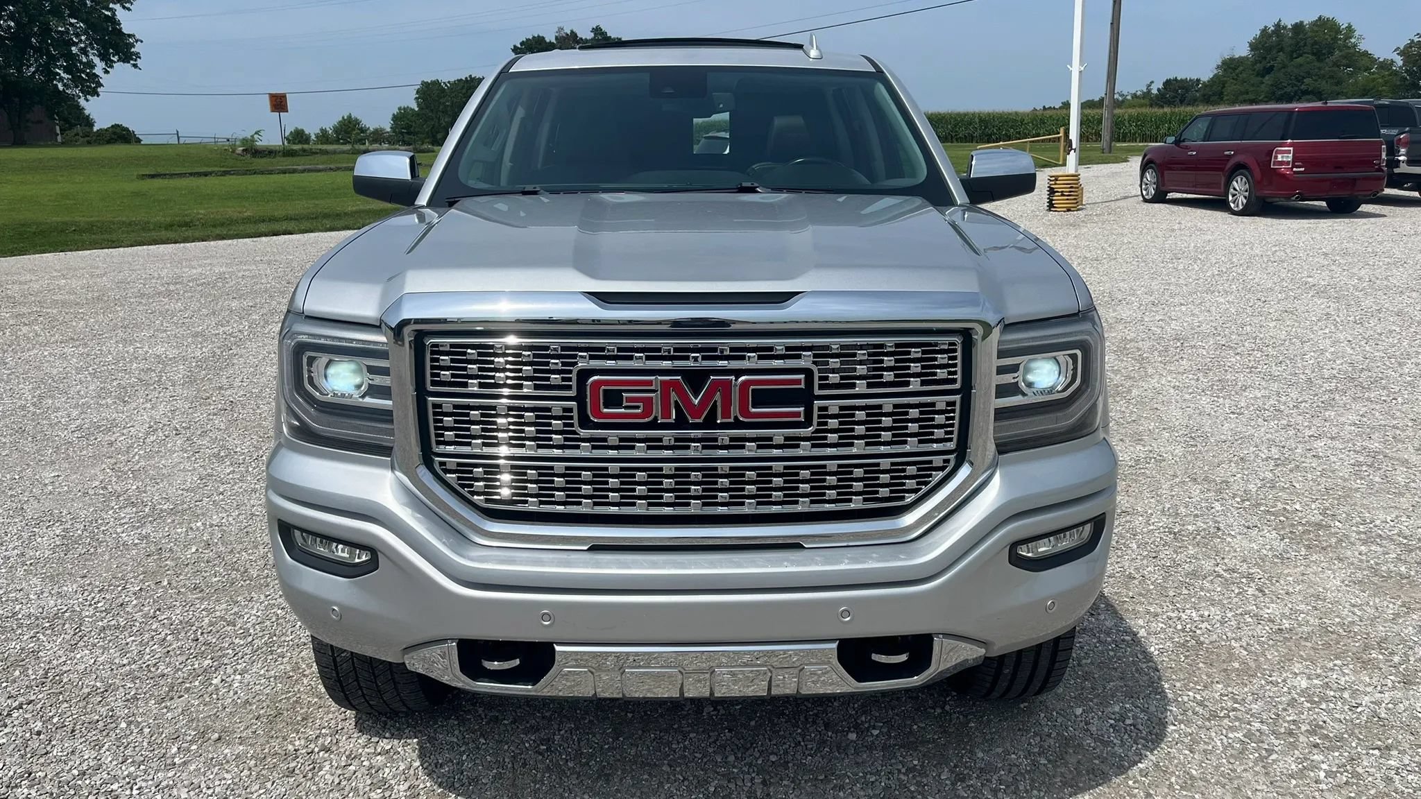 Used 2018 GMC Sierra 1500 Denali w/ Denali Ultimate Package AWD/4WD image 8