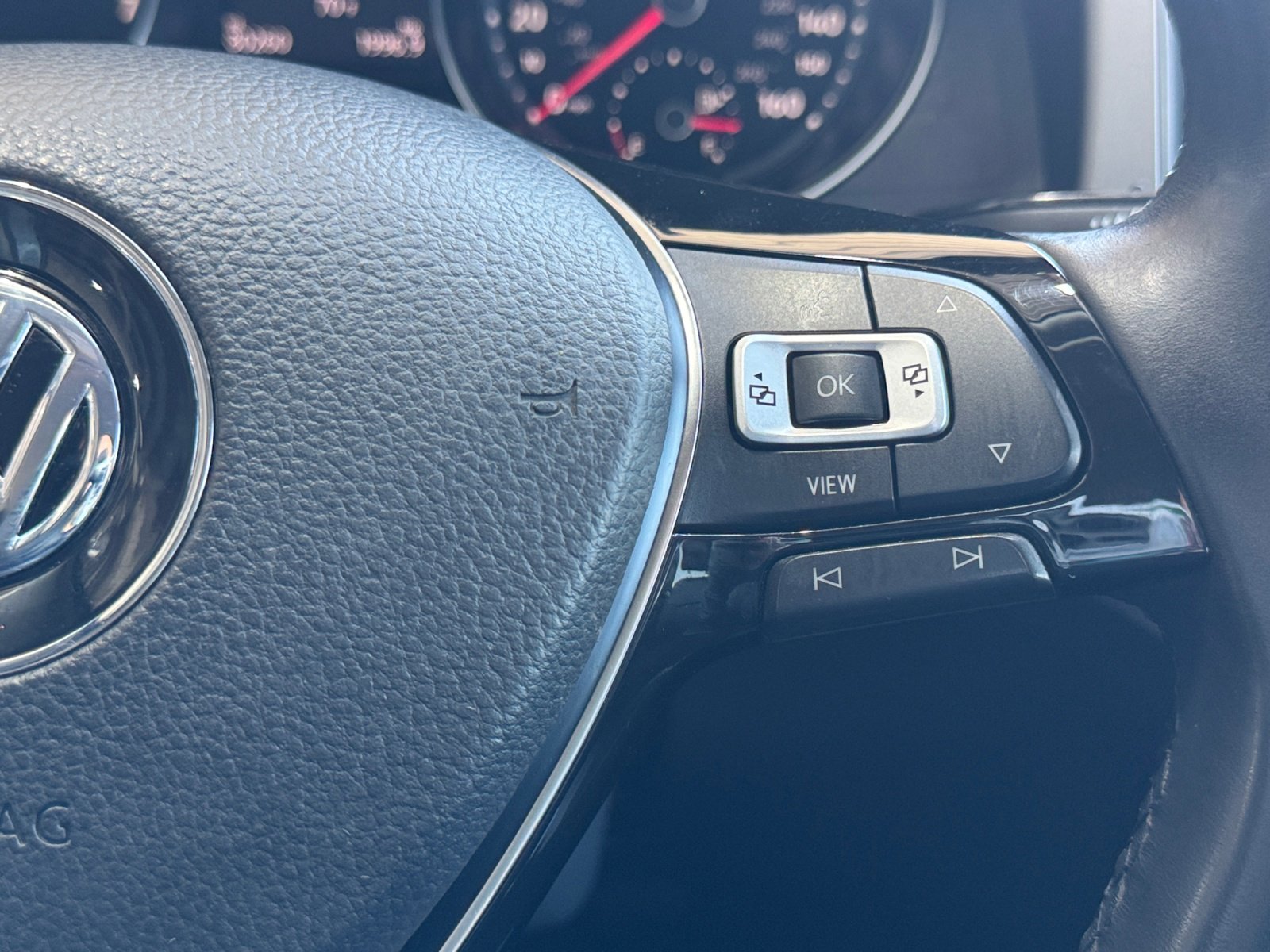 Used 2019 Volkswagen Atlas SE FWD image 23