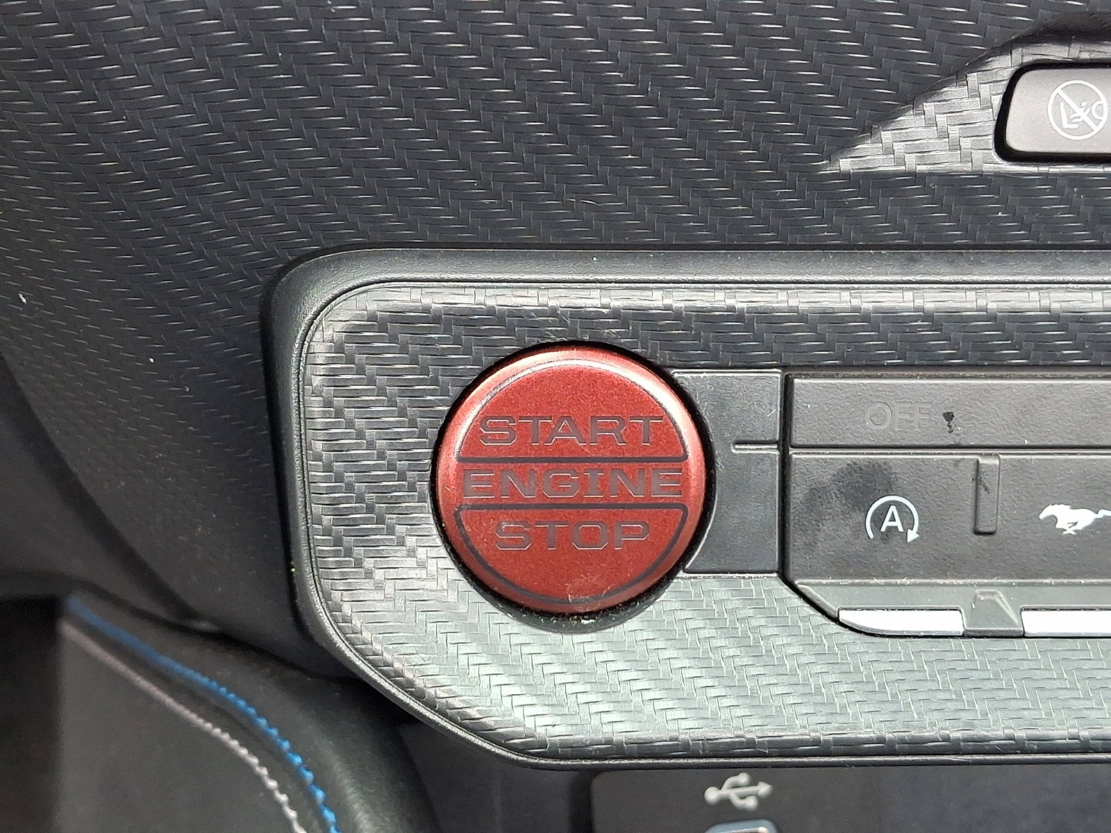 Certified 2025 Ford Mustang GT Premium image 24