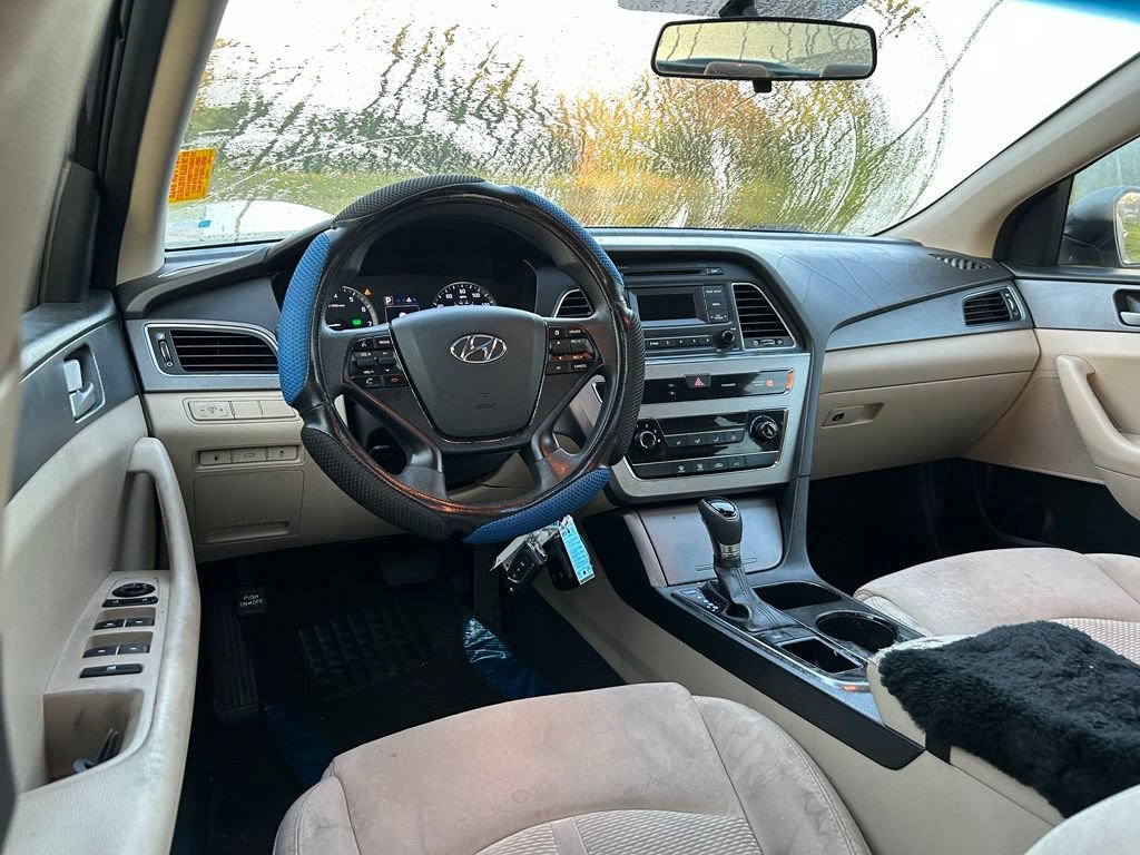 Used 2015 Hyundai Sonata SE FWD image 13